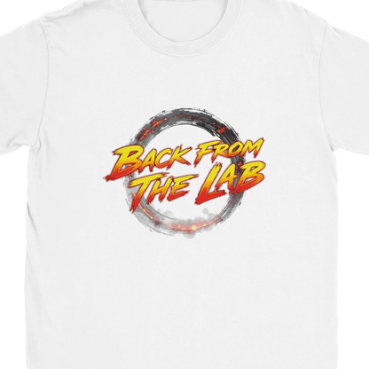 De vuelta del laboratorio: camiseta blanca lista para el torneo